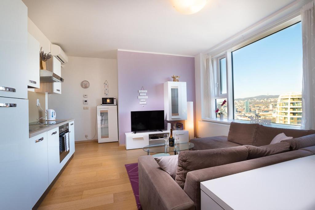 Panoramaview/31Thfloor!/Luxury/Wifi/Parking Appartement Bratislava Buitenkant foto