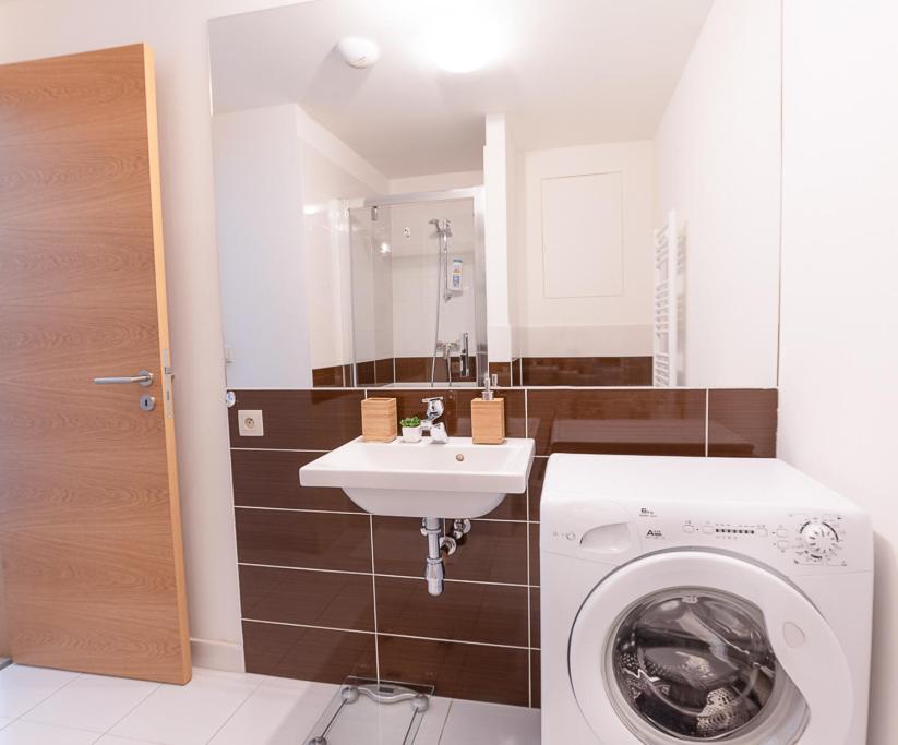 Panoramaview/31Thfloor!/Luxury/Wifi/Parking Appartement Bratislava Buitenkant foto
